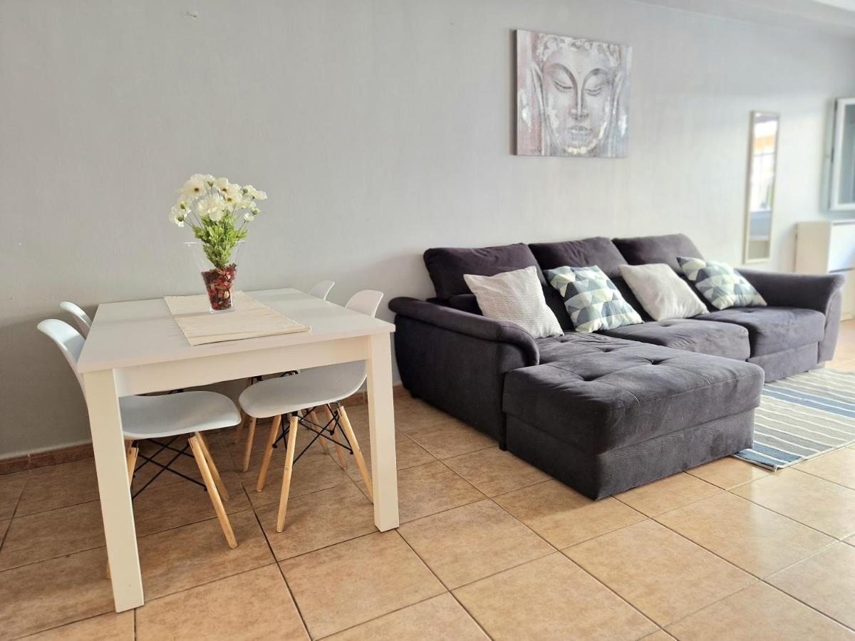 Spacious Chalet Next To The Sea - Airport Villa San Isidro  Bagian luar foto