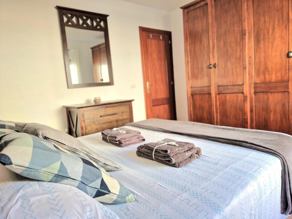 Spacious Chalet Next To The Sea - Airport Villa San Isidro  Bagian luar foto