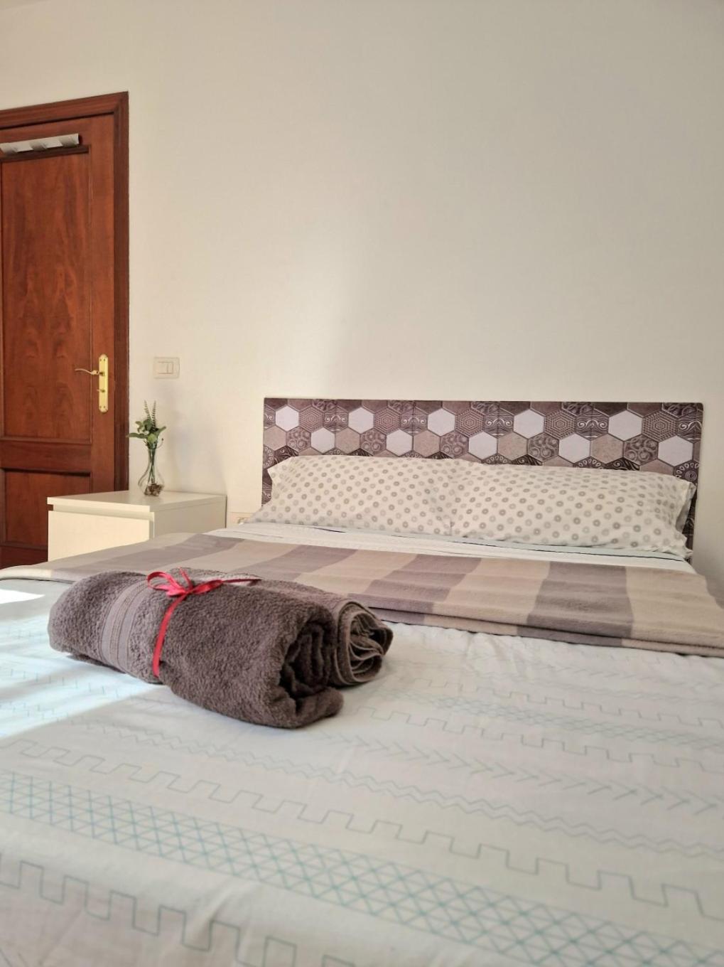 Spacious Chalet Next To The Sea - Airport Villa San Isidro  Bagian luar foto