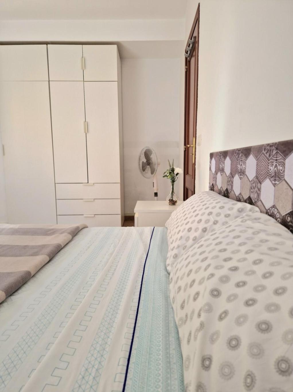 Spacious Chalet Next To The Sea - Airport Villa San Isidro  Bagian luar foto